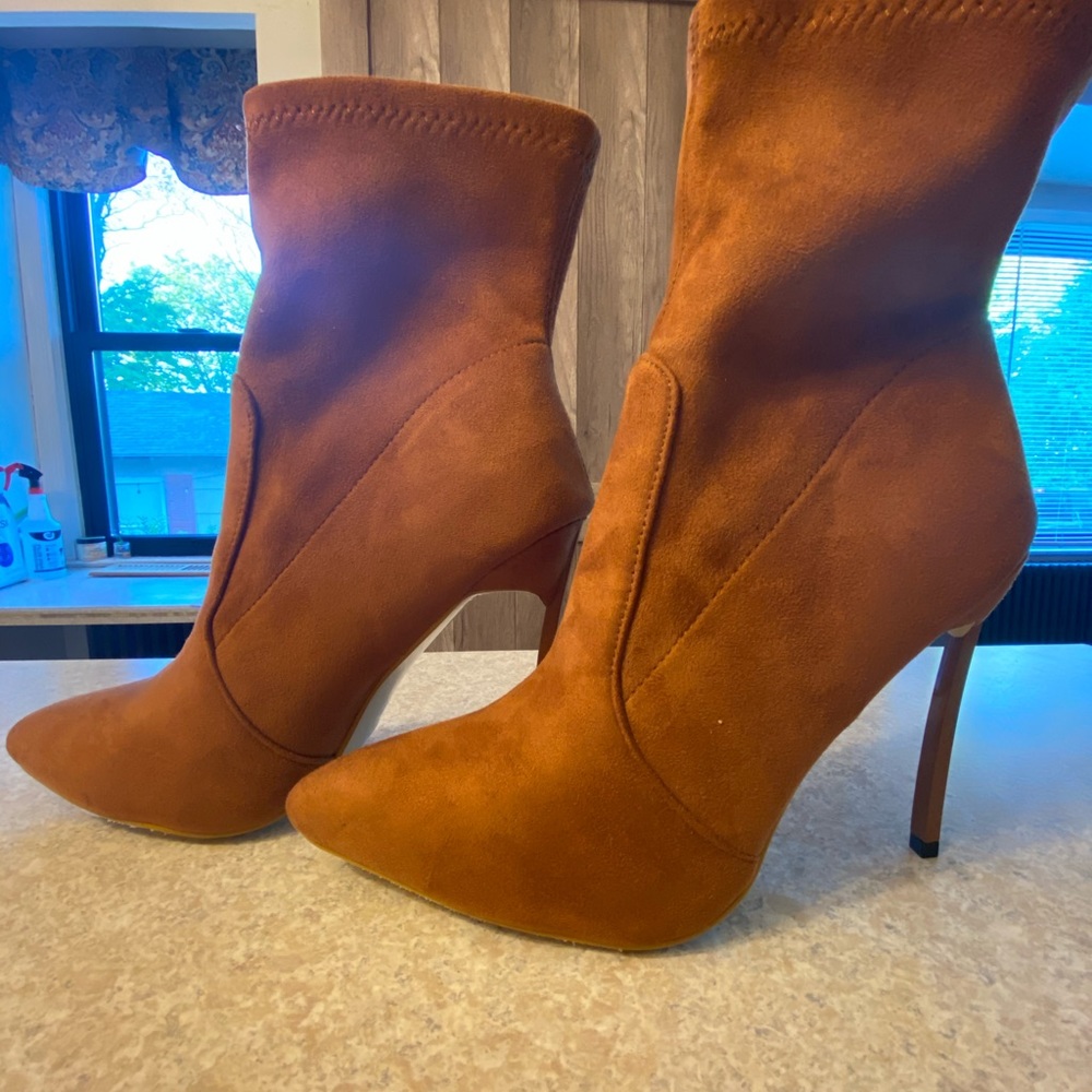 Booties - Picture 3 of 4